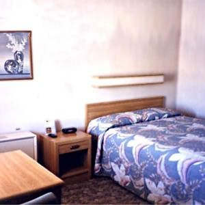 BUDGET HOST INN IRON MOUNTAIN