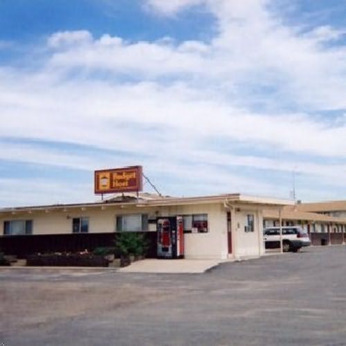 BUDGET HOST LONGHORN MOTEL