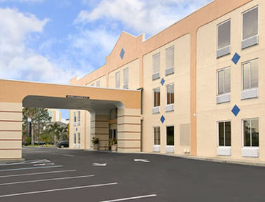 Baymont Inn & Suites Orlando – Universal Studios