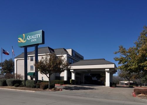 Baymont Inn And Suites Fort Worth North