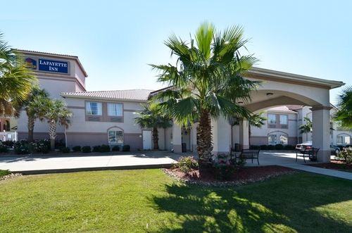 Baymont Inn and Suites Lafayette